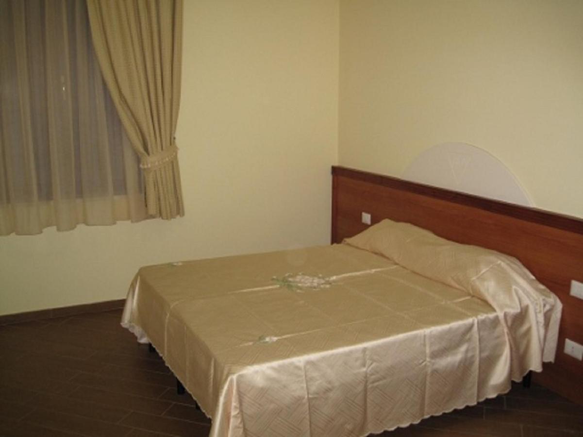 Residence Le Ginestre Avezzano Zewnętrze zdjęcie